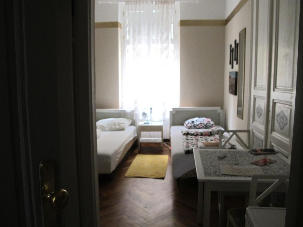 Centar Guesthouse Ζάγκρεμπ Δωμάτιο φωτογραφία
