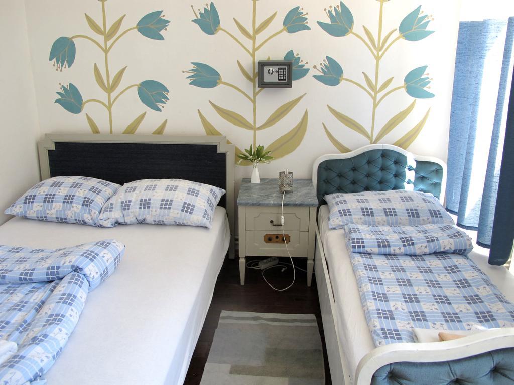 Centar Guesthouse Ζάγκρεμπ Δωμάτιο φωτογραφία